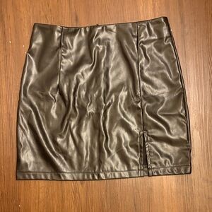 Elegant Black Leather Skirt